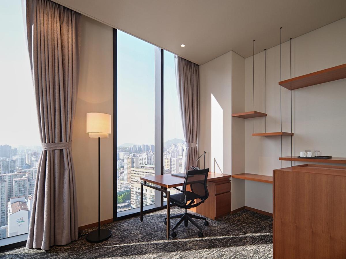 Khách sạn Roynet Mapo Seoul